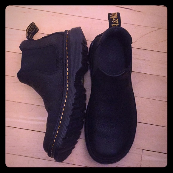 Black Oakford Chelsea Dr. Martens - Picture 1 of 5
